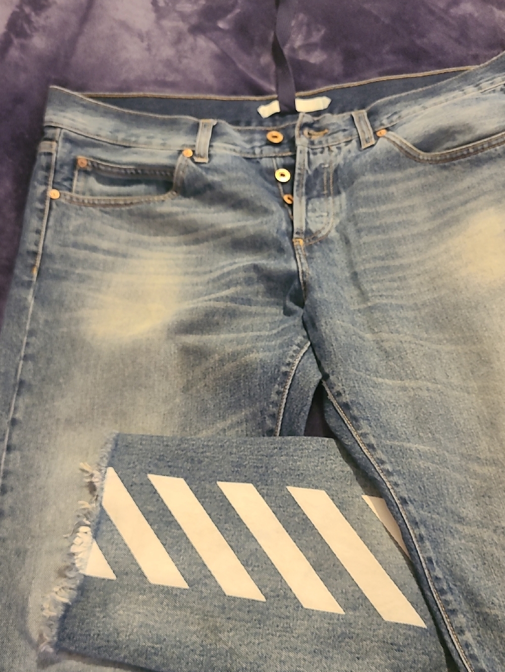 Men’s OFF white Light Blue Distressed Jeans - Casual  Fit